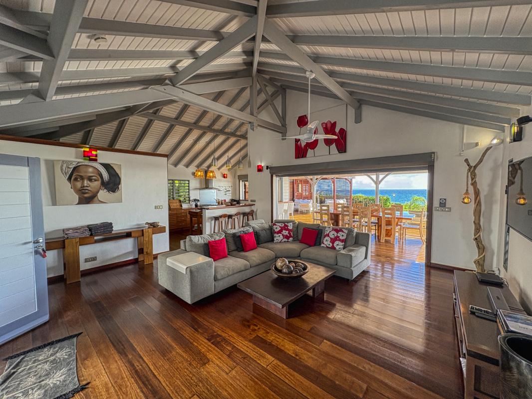 20.Location villa piscine Sainte Anne Guadeloupe_Salon